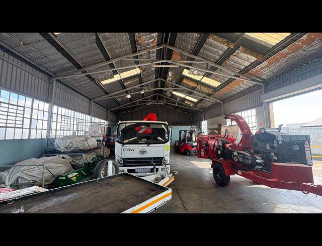 449M² WAREHOUSE TO LET IN WYNBERG